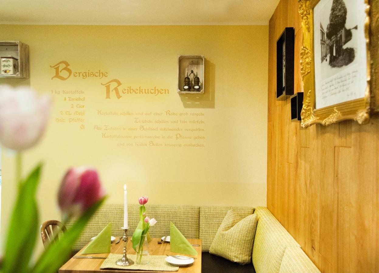 Landhotel Napoleon Wipperfürth エクステリア 写真